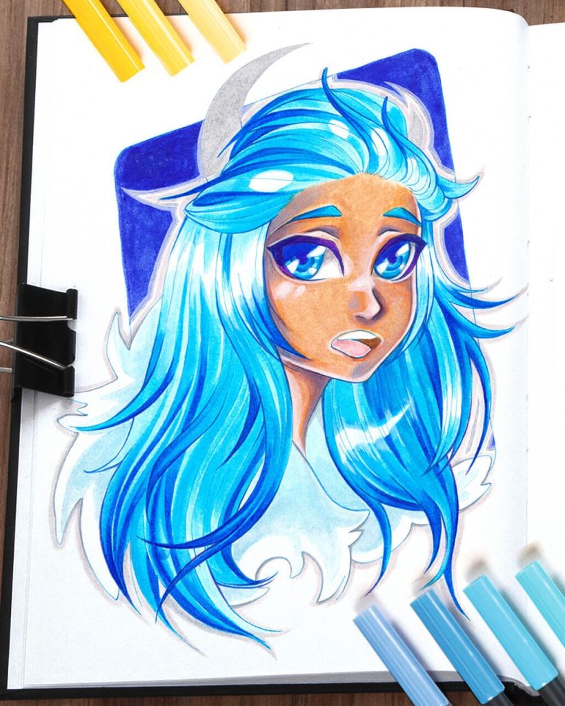 Dessin d'un personnage chibi en bleu dessiné pendant les cours de manga à Orvault